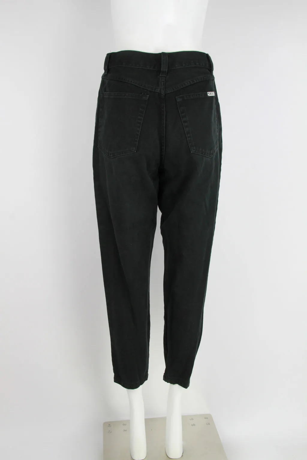 Black high waist 5 pocket jeans with tapered leg - S/M
