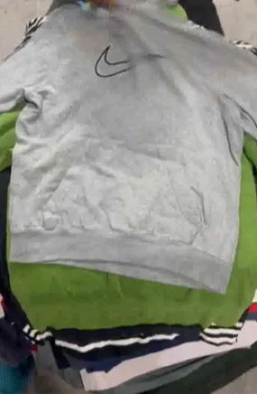 branded sweat shirt 89 pcs