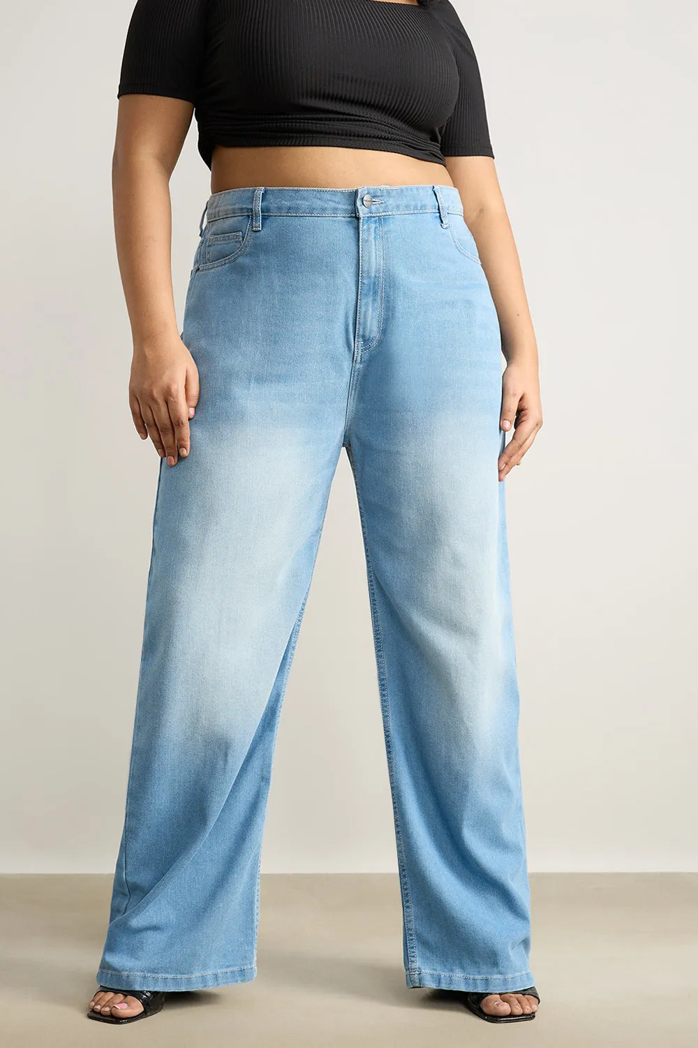 Curve Ice Wash Straight Leg Women's Jeans
