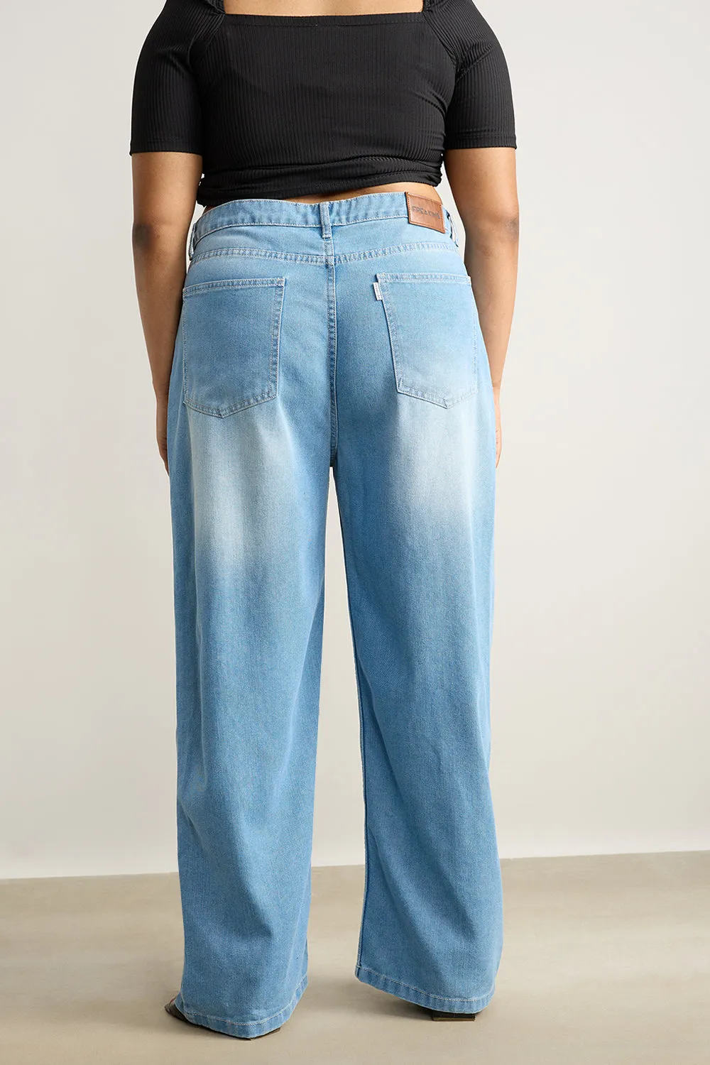Curve Ice Wash Straight Leg Women's Jeans