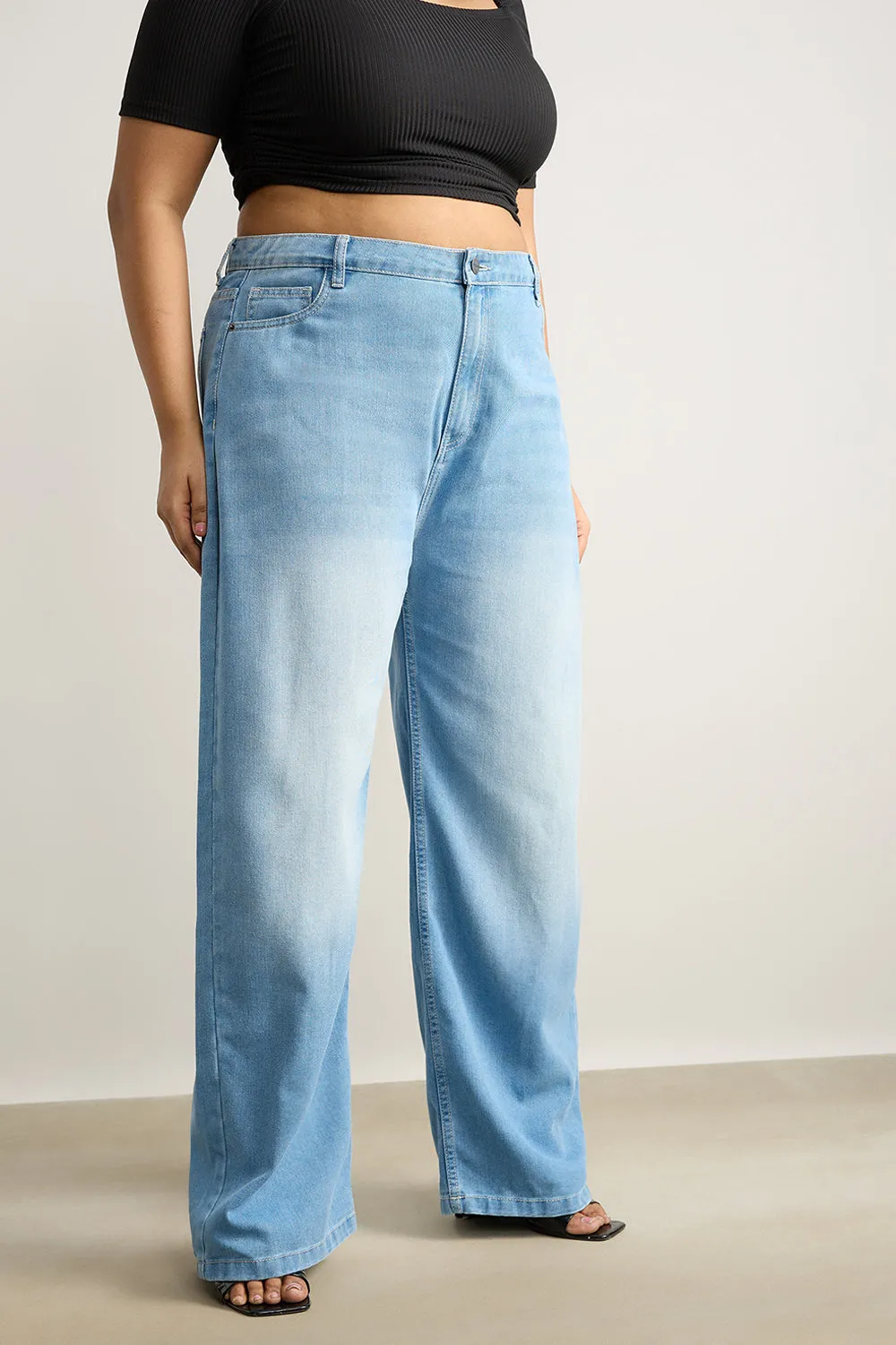 Curve Ice Wash Straight Leg Women's Jeans