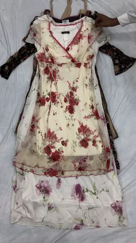 Y2K IT GIRL MIDI DRESSES
